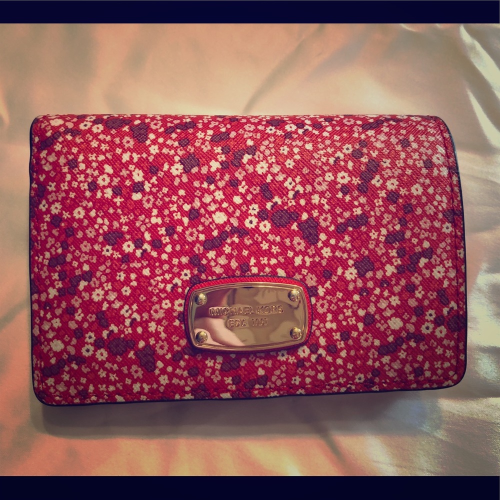 Michael Kors wallet (small)